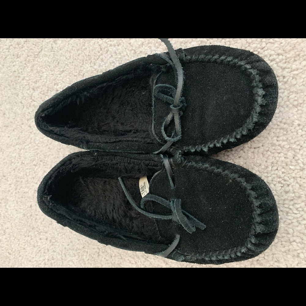 Black moccasins